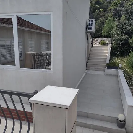 Petra Apartament *