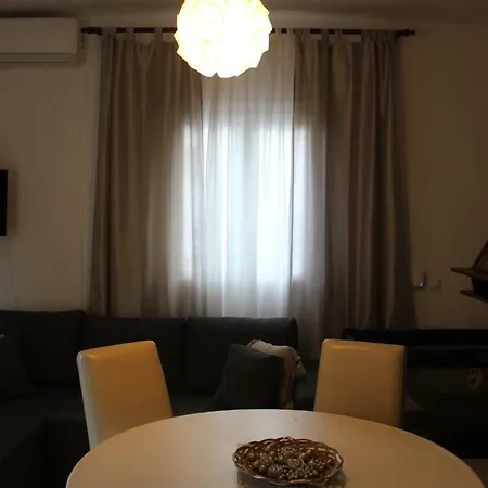 Petra Apartament *