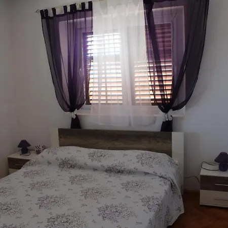 Petra Apartamento *