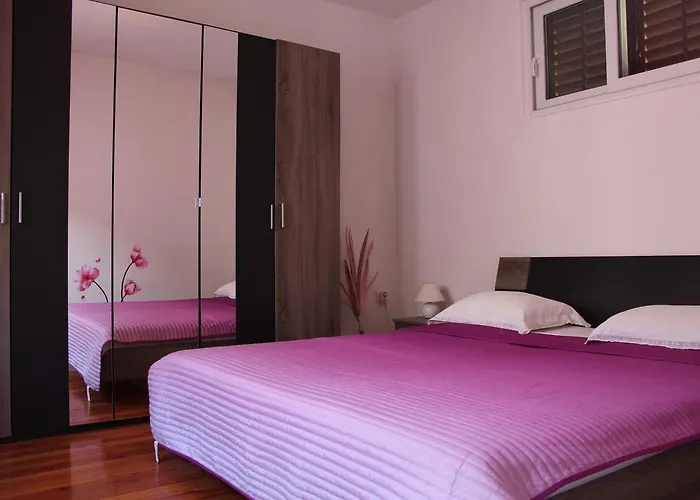 Petra Apartament *